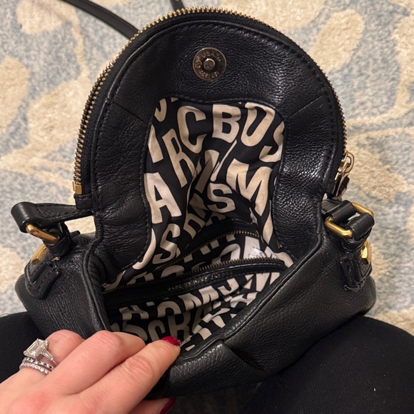 Marc Jacobs - Black Leather Classic Q Natasha Crossbody Bag - Picture 3 of 5